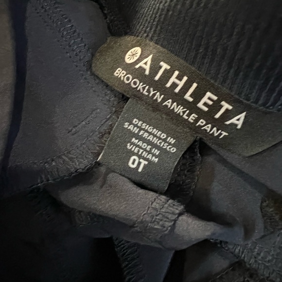 Athleta Brooklyn Ankle Pant- 0T‎ - Picture 6 of 7